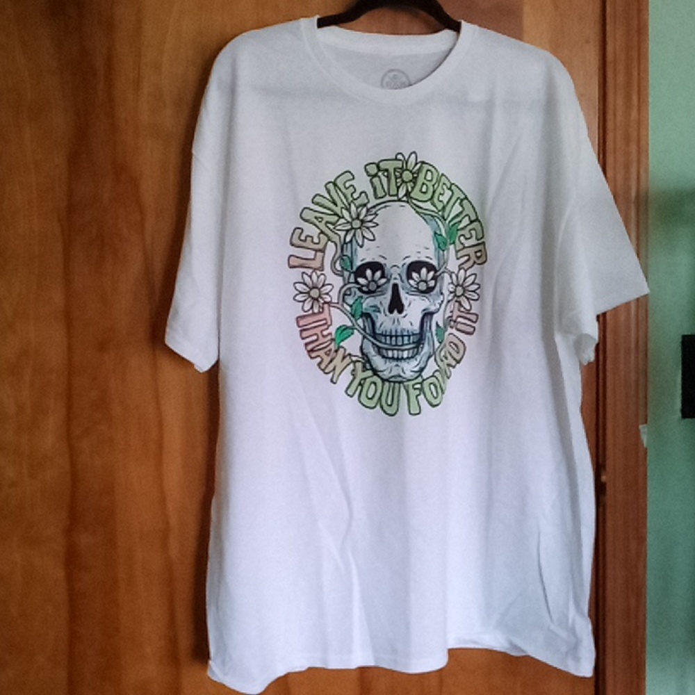 Short sleeve tee shirt